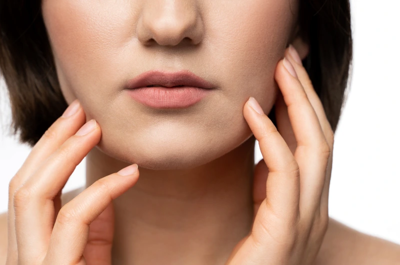understanding the causes of jawline