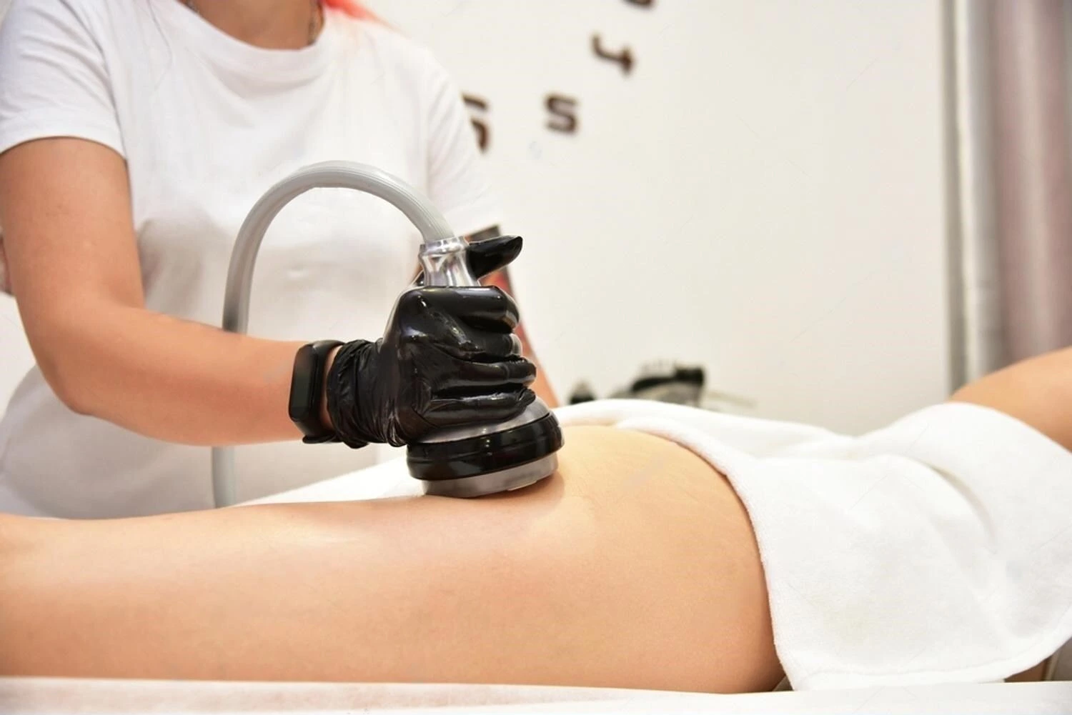 buttocks banana rolls non-surgical treatments